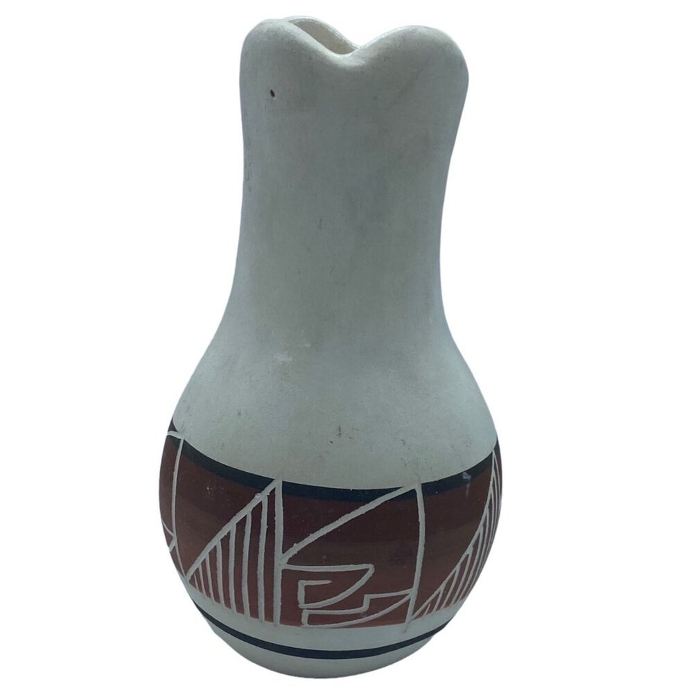 Vtg UTE Mountain Tribe Native American Pottery Vase 4.75” Signed Handcrafted
